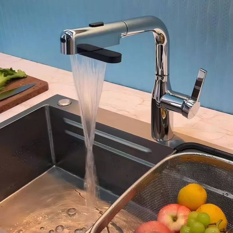 Кухонный смеситель с цифровым дисплеем